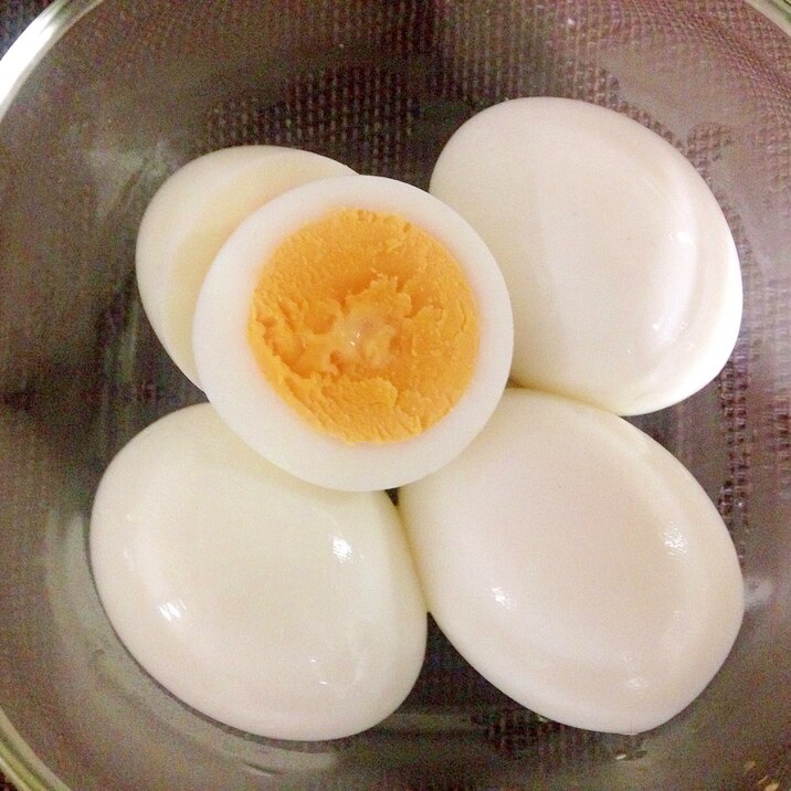 基本の☆ゆで卵の作り方☆茹でるだけ